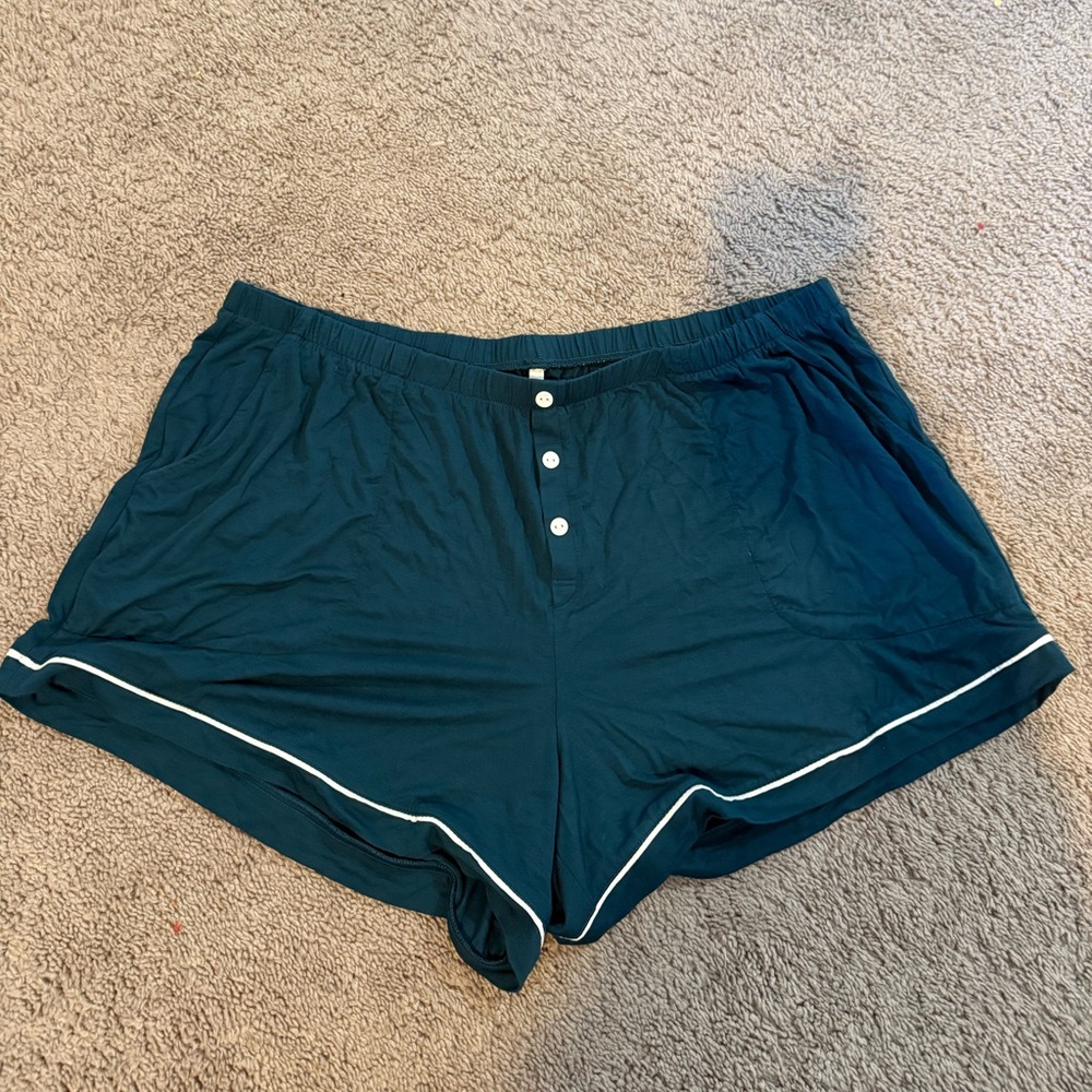 NWT SOMA Cool Nights Solid Piped Pajama Shorts - Size XL